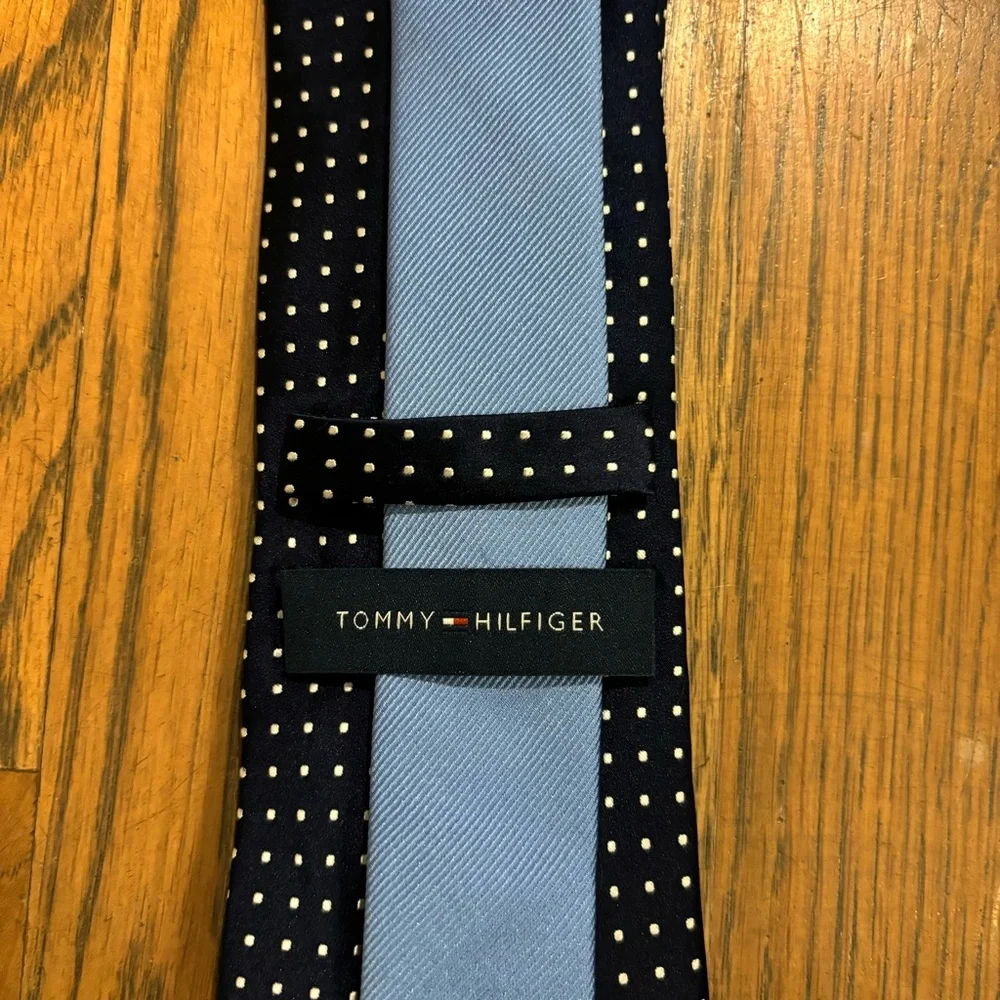 Tommy Hilfiger 100% Silk Polka Dot Necktie